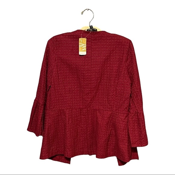 Suzanne Betro Burgundy Bell Sleeve Collarless One Button Peplum Style Eyelet Top - Picture 5 of 6